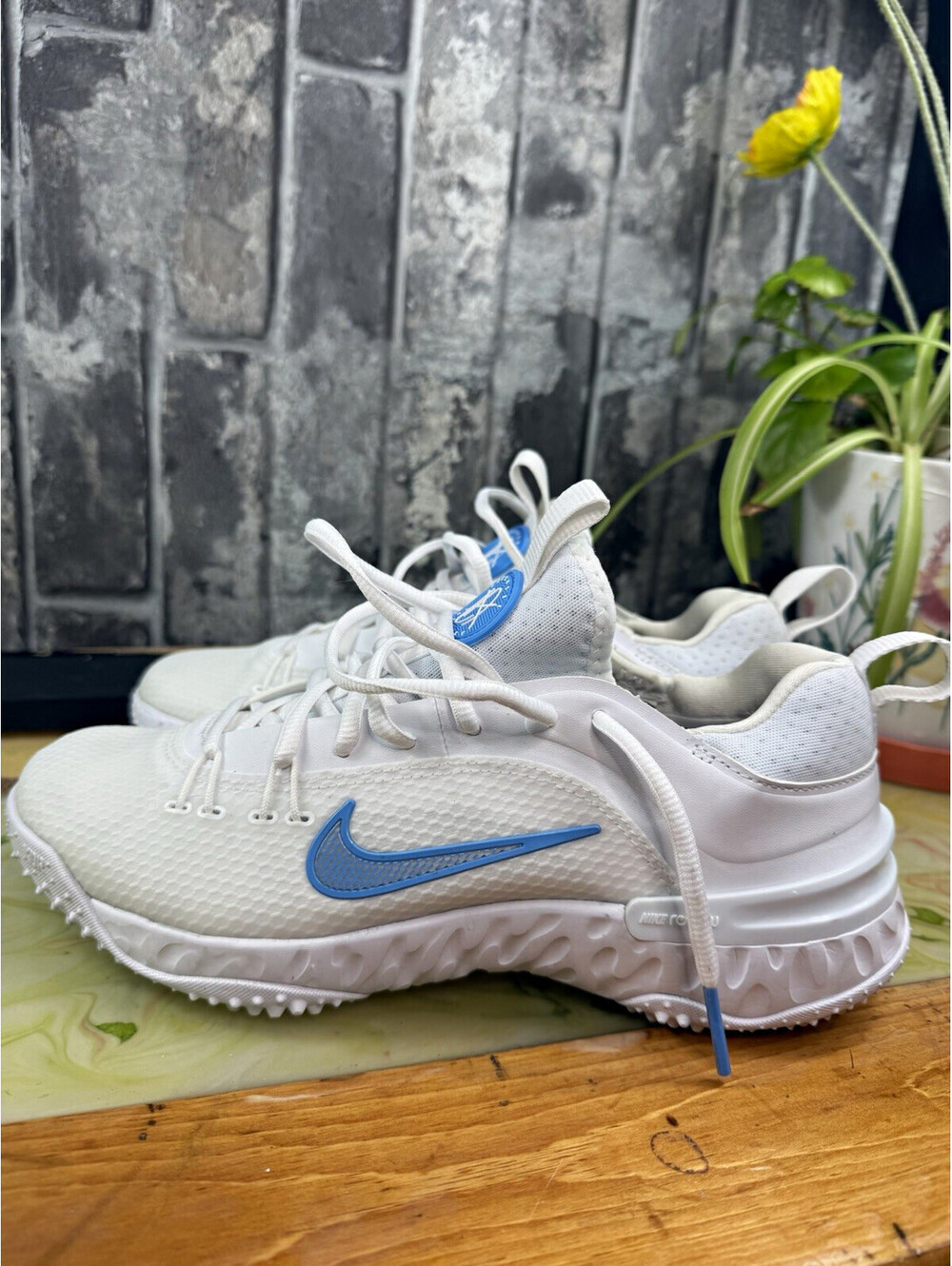 Nike Huarache 9 Elite TF Lacrosse Shoes LAX TB White Blue